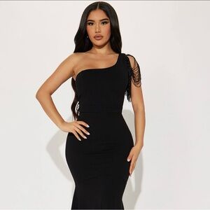 Fashion Nova Black Asymmetrical One Shoulder Dress